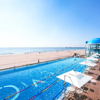 Blue Top Hot Spring Resort (Qinhuangdao Fira Resort) Hotels near Tai Shenghongzhou Guoji Youting Club
