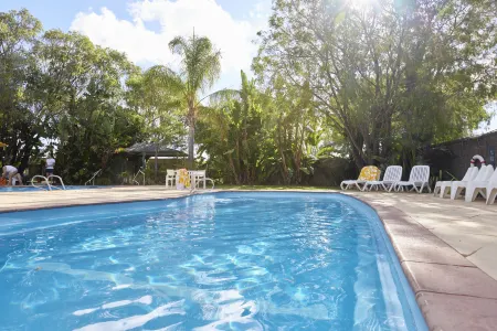 RAC Busselton Holiday Park Отели рядом с достопримечательностью «Залив Джограф»