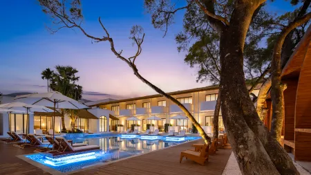 Luxury Wave‘s Home