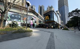 Genting Executive Apartment (Shenzhen North Railway Station Vanke Hesongxuan Branch)