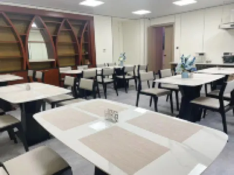 豪仕登逸程酒店（南湖區八佰伴購物中心店）