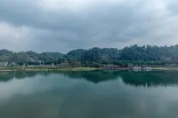 Jiangshang Lingyun · Qingwan Hotel (Zhanggong Bridge Shangzhongshun Gourmet Street) - Romantic