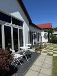 Kelvin Garden Villa Hotel a 