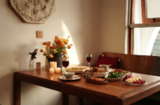 Zhi Lan Qiu Lakeside Homestay