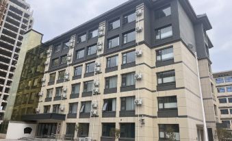 Zhulin Jingshe Hotel