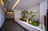 Binchuan chicken foot mountain sit forget one courtyard