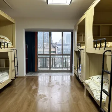 Changsha Chunfeng Shili Female Only Hostel (Helong Sports Center)