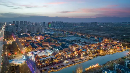 Yinchuan Cultural City Phoenix Fantasy City Hotel Отели рядом с достопримечательностью «Phoenix Monument»