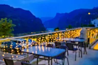 Yunlv Sunshine Homestay (Yichang Three Gorges Home Scenic Area)