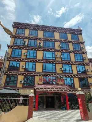 Batang Changduiping Hotel - 2-Star