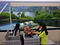 Shuipai Yunya Holiday Homestay - bar