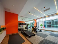 Longting Holiday Hotel (Zigong Fangte Dinosaur Kingdom Store)