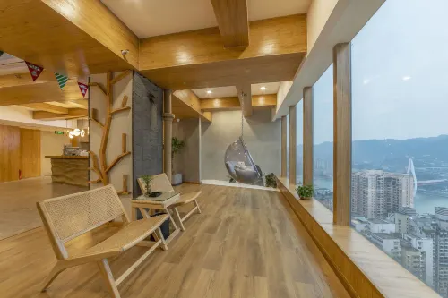 Xianyu River View Art Hotel (Jiefangbei Hongyadong Store)