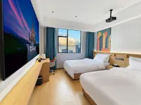 Orange Huaju Hotel