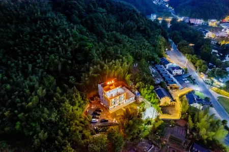 Mingtianjian Homestay | Tomorrow 180° Panoramic Resort Courtyard (Ningguo Xijin Yedu Chujia Beach) Отели в г. Нингуо