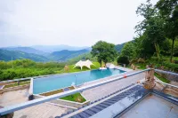 Xuli Cloud house - Pools