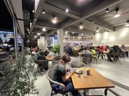 Asia Premium Hotel Kuala Terengganu Отели рядом с Аэропорт Султан Махмуд