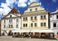 Hotel OLDINN Hotels in der Nähe von Plague Column