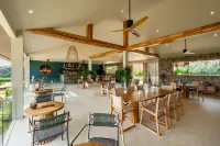 Wild Cottages Elephant Sanctuary Resort - petit déjeuner