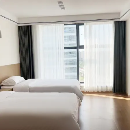 Chifeng Xibo Yuncheng Homestay (Wanda Plaza Chifeng Hongshan)