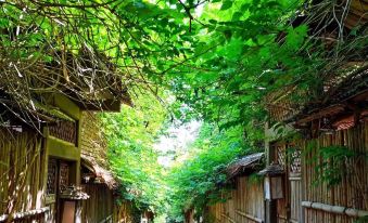 Qianhua Ancient Village Rufeng Homestay
