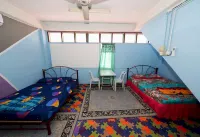 OYO 91005 MY Gunung Budget Hotel Hotels in Bachok