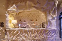 Fuxian Lake Sunrise Shore B&B (Luchong Scenic Area Branch) - bar