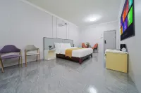 Minghan Hotel Hotels near Shigu Academy