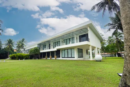 Green Turtle Villa by the Serendipity Collection Отели рядом с достопримечательностью «Sea Turtle Conservation Project»