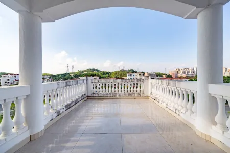 Taishan Garden Hotel Отели рядом с достопримечательностью «Zhengxian Physical Training Hall»