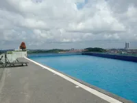 Walk 3min Legoland 8pax Lakeview 2BR D'Pristine Hotels in Iskandar Puteri