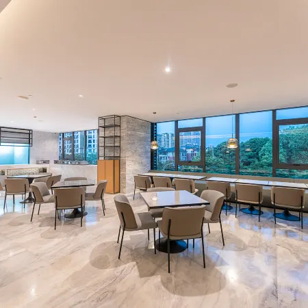 Hangzhou Tonglu Fuchunjiang Huazhu Banlan Hotel