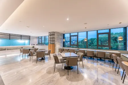 Hangzhou Tonglu Fuchunjiang Huazhu Banlan Hotel Отели рядом с достопримечательностью «Yuantong Temple»