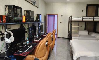 Toad Esports Hotel