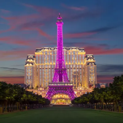 Paiza Lofts at Parisian Отели рядом с достопримечательностью «Пляж Чеок Ван»