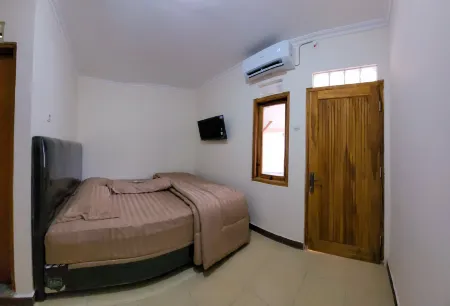 Wahyu Putri House Yogyakarta Отели в г. Джокьякарта