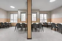 Yalan Hotel (Shandong University of Technology Hongcheng International Plaza)