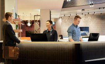 Holiday Inn Express Adelaide City Centre