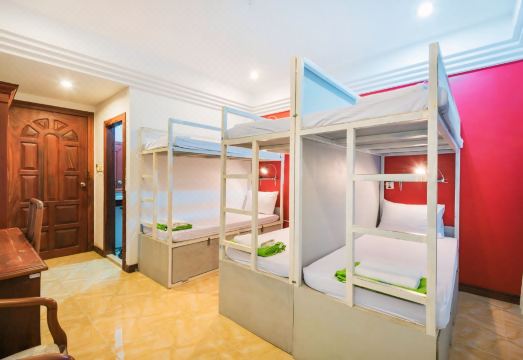 V플러스 호텔 객실 내부