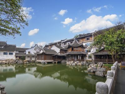 Yanguan Chaoyuezhicheng Xuande Gate Hotel