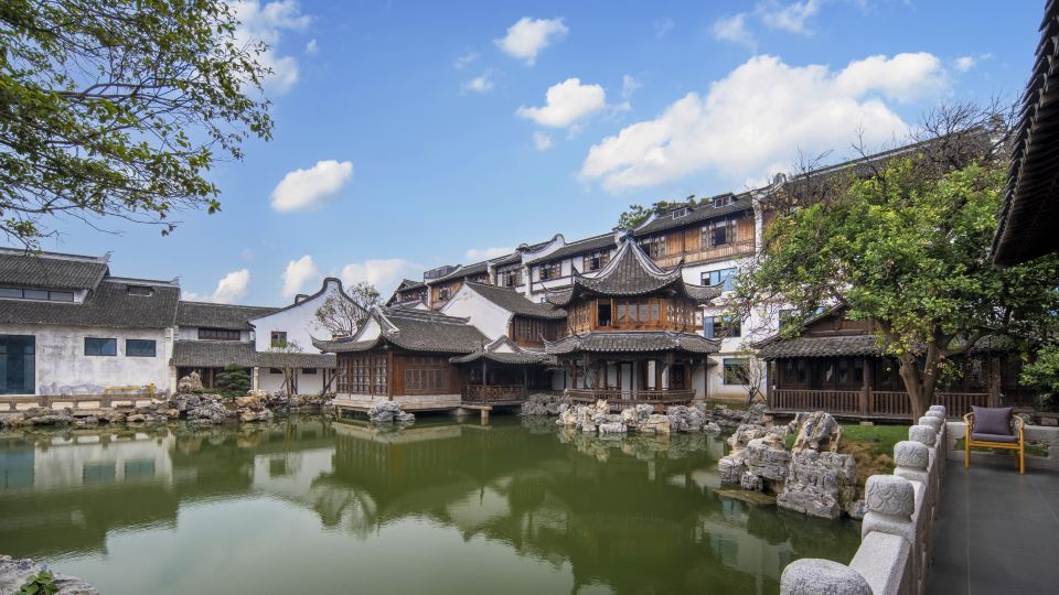 Yanguan Chaoyuezhicheng Xuande Gate Hotel