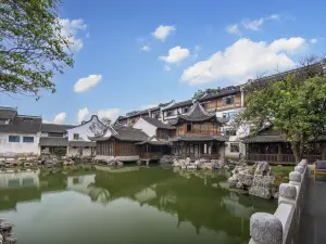 Yanguan Chaoyuezhicheng Xuande Gate Hotel