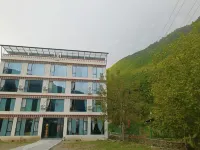 Yangqin • Zhuokang Vacation Apartment Hotel a Heishui