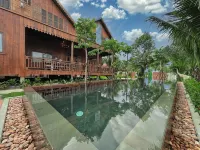 Isann Private Pool Villa - Villas