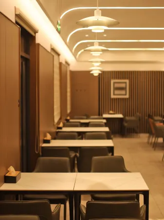 Starway Hotel (Rizhao Station Wanpingkou Scenic Area) Отели рядом с достопримечательностью «Liujiawan Beachcombing Park· Rizhao»