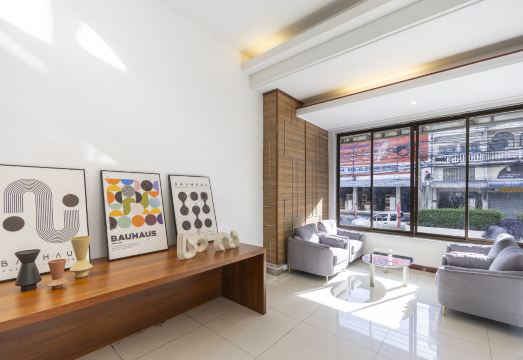 4. 더 프레지던트 ..