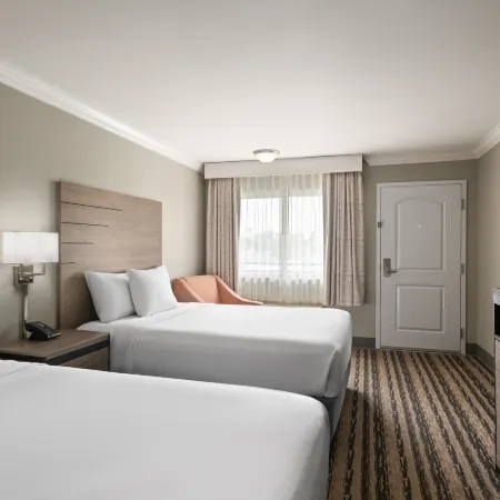 Solara Inn and Suites