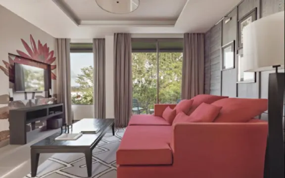 ห้องสวีทเตียงแฝดพร้อมวิวเขตร้อน