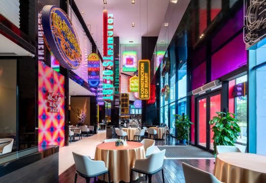 1. 그랜드 메트로파..