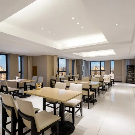 City Comfort Inn Hotel (Jingzhou Ancient City Wanda Plaza)